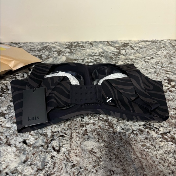 🎉HP🎉 NWT Knix Catalyst Sports Bra (7+) - Picture 11 of 14